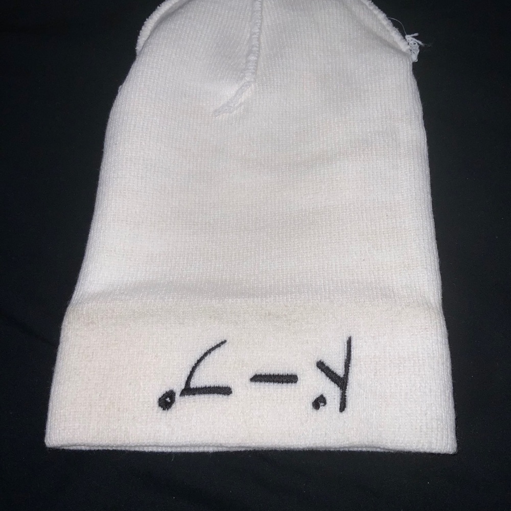 Winter Hat. - Picture 2 of 4